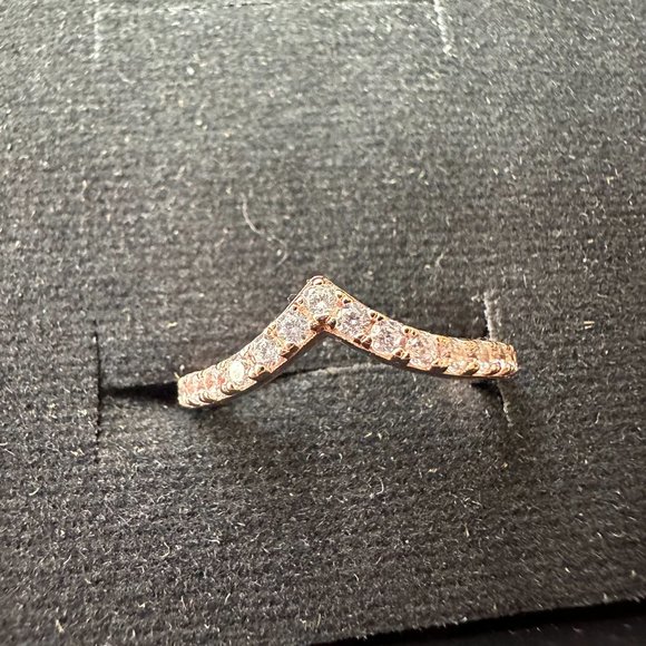 Modern Gents | NWOT | "The Zoey" Chevron Band | Rose Gold | Diamond Alternative - Picture 5 of 7